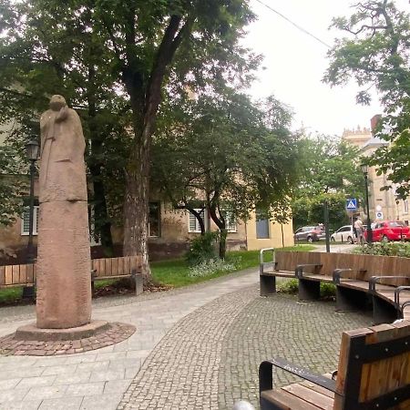 Izuminka V Centre Goroda Λβιβ Εξωτερικό φωτογραφία